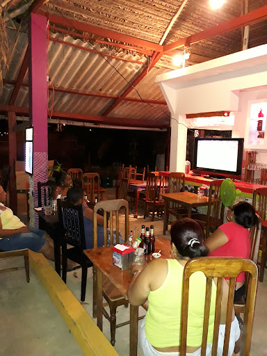Isabella Bar & Grill Restaurante