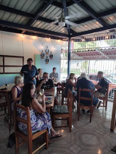 Restaurante & Bar Gustos